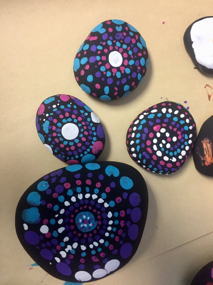 iteach007's tweet photo. Making Our Mark with Mandala Rock Art #DotDay2018 https://t.co/PxGggle9Ry