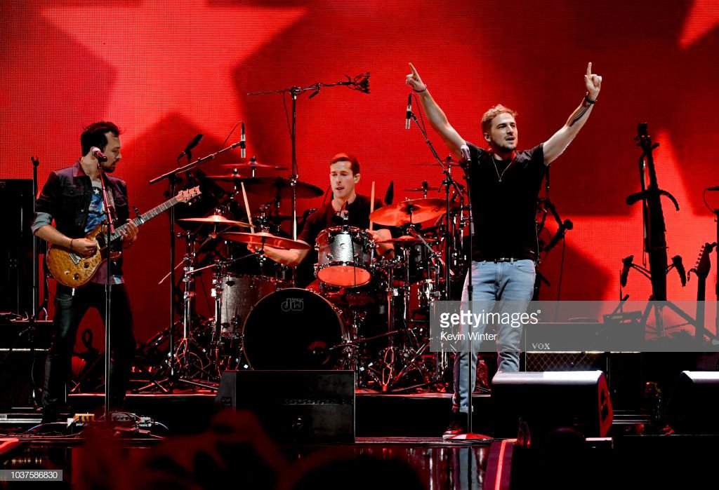 HeffronDriveUA's tweet photo. 21.08.19 @HeffronDrive @dbeltwrites performs onstage during the 2018 iHeartRadio Music Festival at T-Mobile Arena (LAS VEGAS, NV) https://t.co/JInZkJkOSB