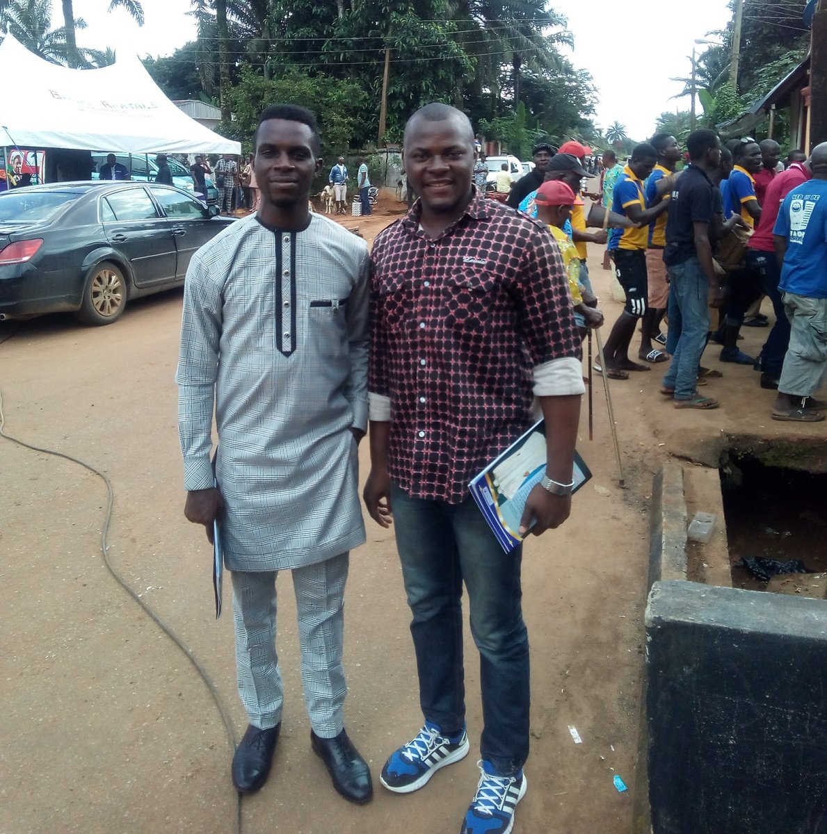 GodwinOkoye18's tweet photo. We keep pushing to the top. Yours truly with my hommie obiekezie Emmanuel . https://t.co/LHHjwepohl