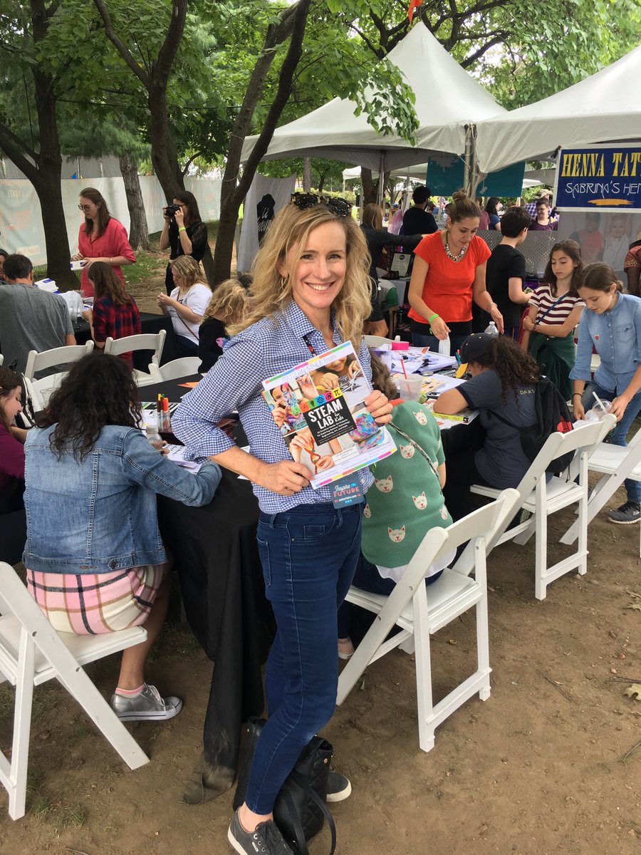 QuartoKids's tweet photo. So much fun to see @KitchPantrySci at the #makerfaire #wmfny18! We're here all weekend making projects from #STEAMlabforkids in the @bust_magazine Craftacular. https://t.co/BYMnNKcp2P