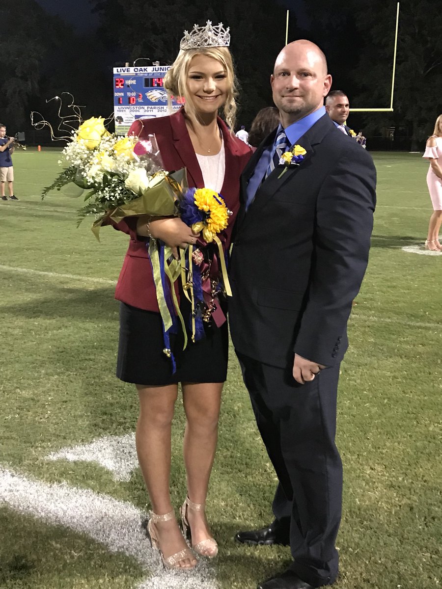 Congratulations to the 2018-2019 LOJH Homecoming Queen, Abbey McCulley! #lojheagles