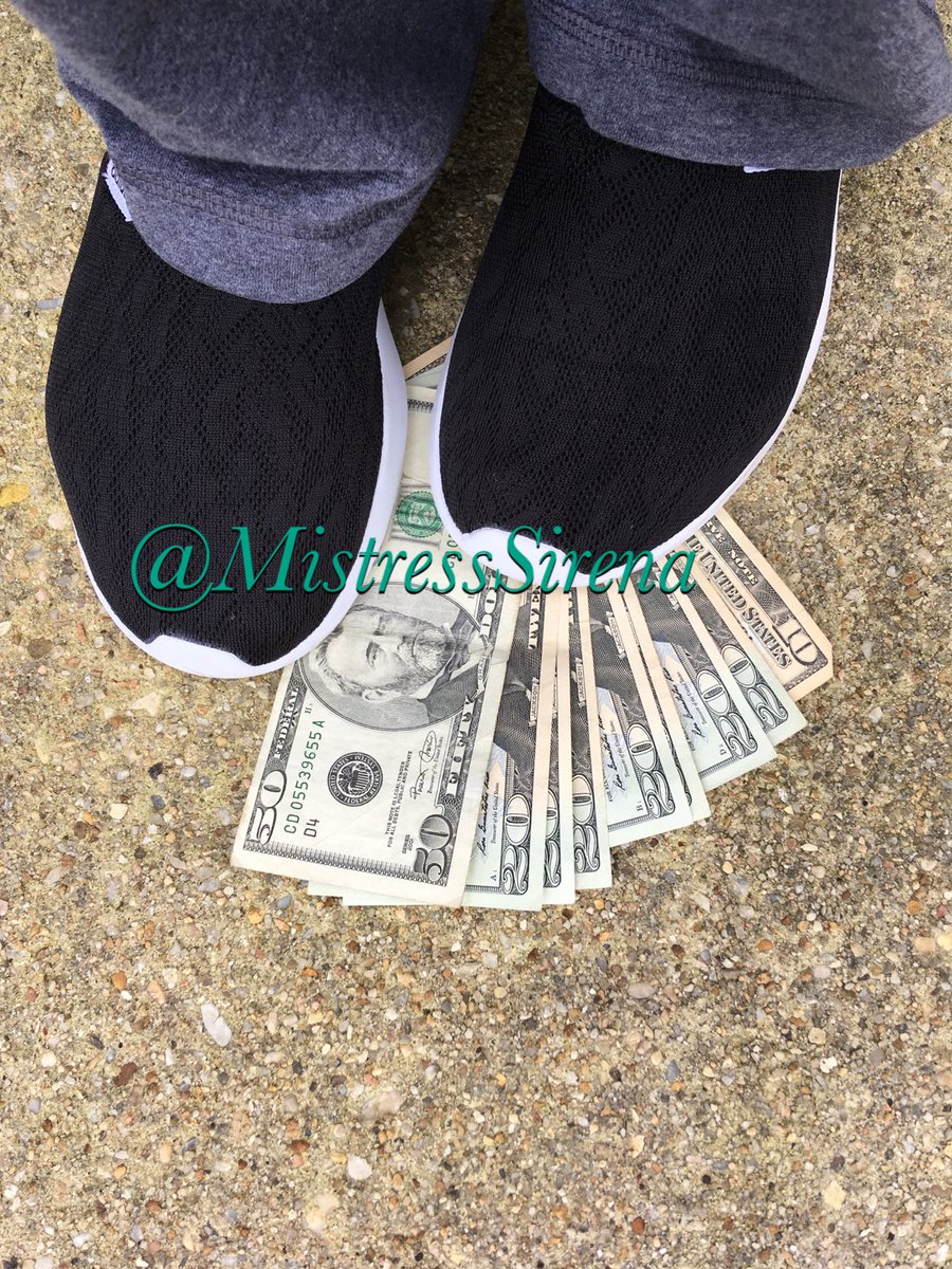 MistressSirena's tweet photo. Long business errand morning but I managed to squeeze in time for a #cashmeet Get in my DMs with your deposit, then we can set it up #findom #humanatm #humanwalley @RTL0SER @rt_feet @RTP1G @RTfaggot @rtpid @RTfucker https://t.co/klufKMAEQn