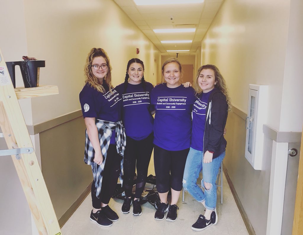 NateH2TheIzzo's tweet photo. We had an awesome crew from @CapitalSCE stop by and beautify our building! #TheSalvationArmy #EastMain #CUengages #capfam https://t.co/Bx8ZD91Evb