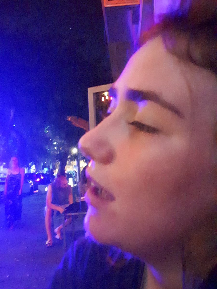 cheeeekky's tweet photo. כניעה https://t.co/VQwsYNB9Kg
