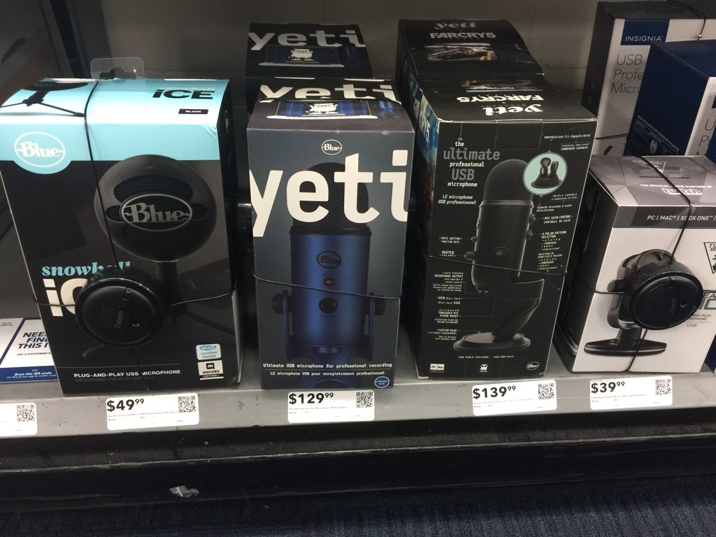 TheTBiggz79's tweet image. #podcasters for someone staring out which would be the best mic out of these choices? #needinghelp