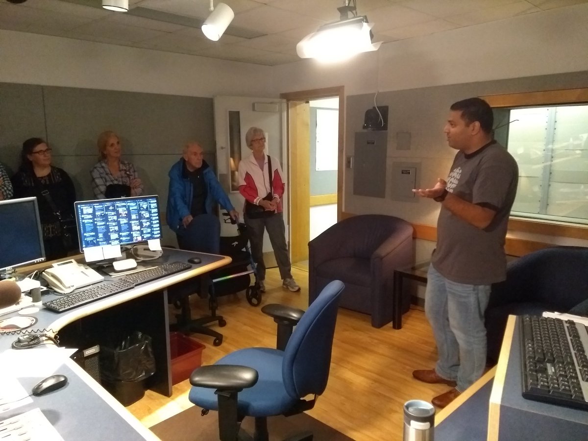 Reporter Jonathan Pinto shows guests behind the scenes at CBC Windsor. #doorsopenwdsr
