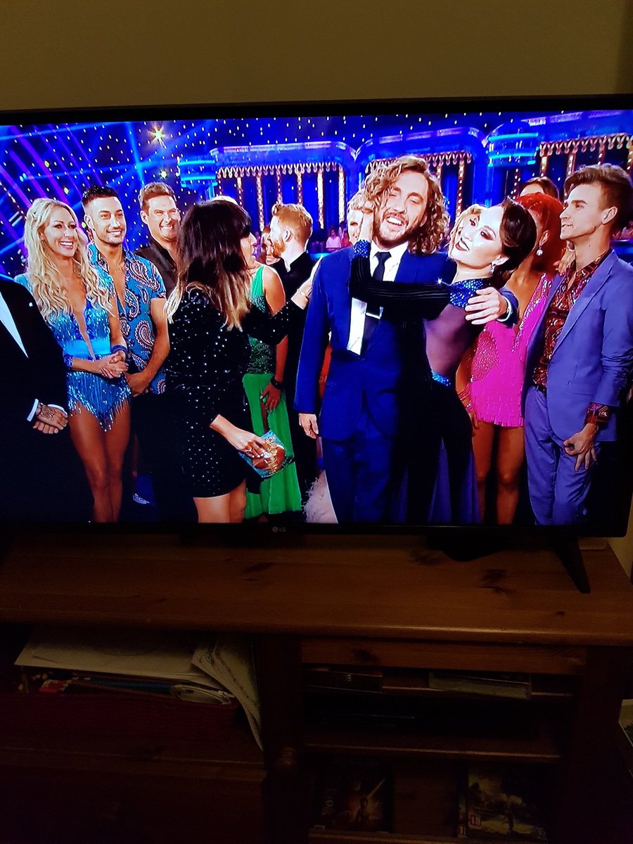 AlfieDeyes's tweet photo. Typical Joe Sugg 😂 https://t.co/d49JuqJgJR