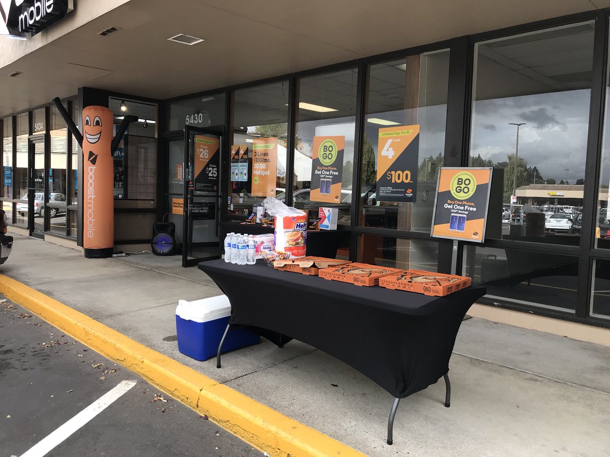 BoostFreedom's tweet image. Pizza Party!!!! #pizza #marcecoltd @MarcecoSheryl @MarcecoSheryl @BoostFreedom @DebNorwood1