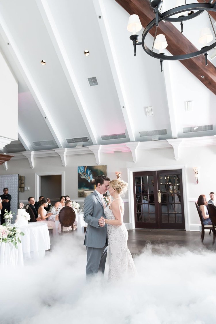 HeathrowCountryClub tweet media