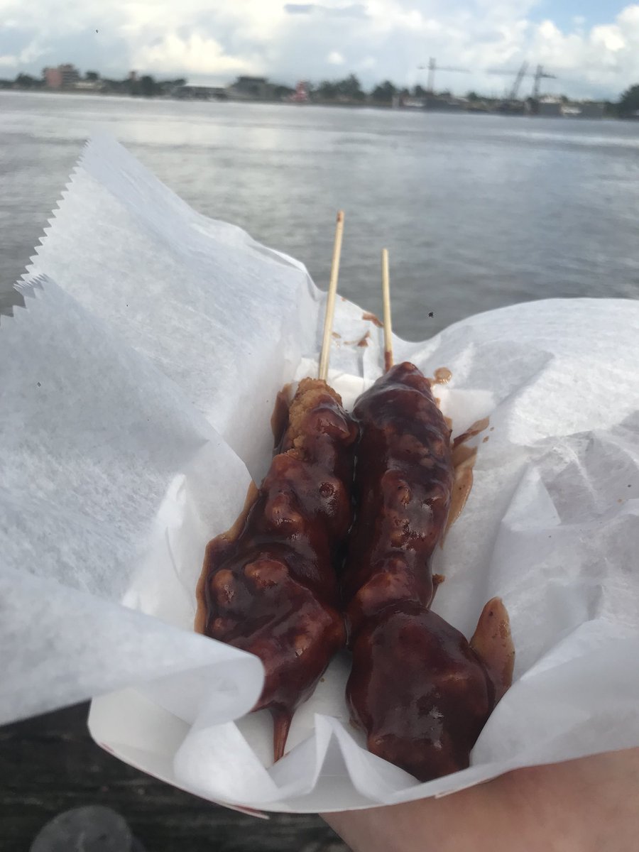 Beattysmc's tweet photo. Chicken comes in all shapes and sizes here at the National Fried Chicken Festival 🐔 #SMCNFC #FCF2018 https://t.co/BmDFTvPkwJ