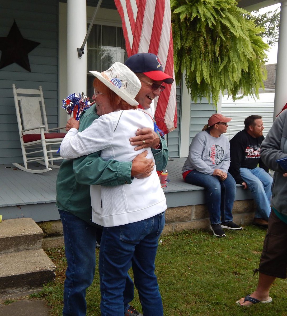 BellFor110's tweet image. Team Shirley Bell had such a wonderful time walking in the annual Marshall Autumn Festival parade this morning! #TeamShirleyBell #Bell110 #For110th