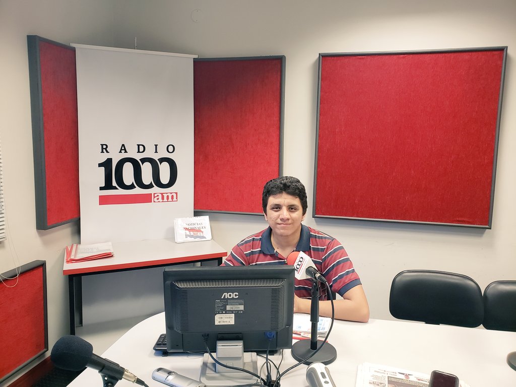 1000_am's tweet photo. ¡Sigan disfrutando de este sábado! Oscar Candia conduce #ChakePora, un programa de la #UNEPY. 🎙📻 https://t.co/osqeQtF7Or