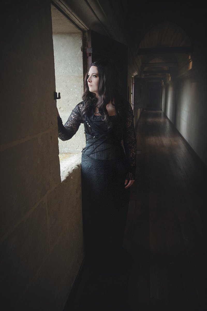 fujimiyaran's tweet photo. Second photoshooting day in Pierrefonts.

A preview of wonderful @Sheeris as Morgana
photo + edit by me
#Merlin #Merlin10Years #Cosplay https://t.co/oDmRt3Iij3