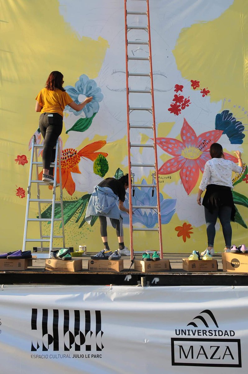 Cultura_Mza's tweet photo. #21LEPARC (2/3)
Ayer, festejamos miles de mendocinos el día de la primavera en el @LeParcMza Se realizó desde las 13hs, en los jardines exteriores con food trucks, street art, una feria de diseño y una amplia propuesta musical. #CulturaMendoza https://t.co/cMh3USvR5r