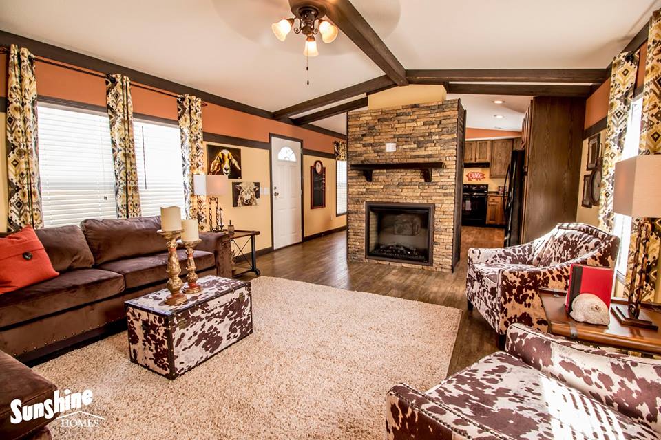 ARHomeCenter's tweet photo. Having trouble finding the right home for you?
We have what you need, all in one place! Stop by our location to explore the wide selection of homes. 
Here are some homes we currently have in our inventory!
Visit: https://t.co/imtLPrZa0z https://t.co/fM4SnT6Uhg