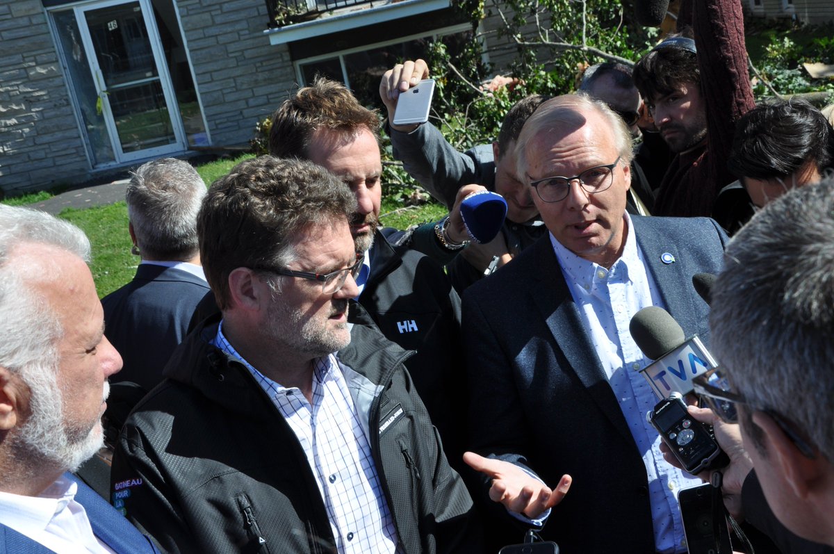 partiquebecois's tweet photo. .@JFLisee s'est rendu en Outaouais suite à la tornade d'hier. Nous sommes de tout coeur avec les sinistrés, soyons tous unis face à cette catastrophe naturelle. #polqc https://t.co/Flr3ZjMcCz