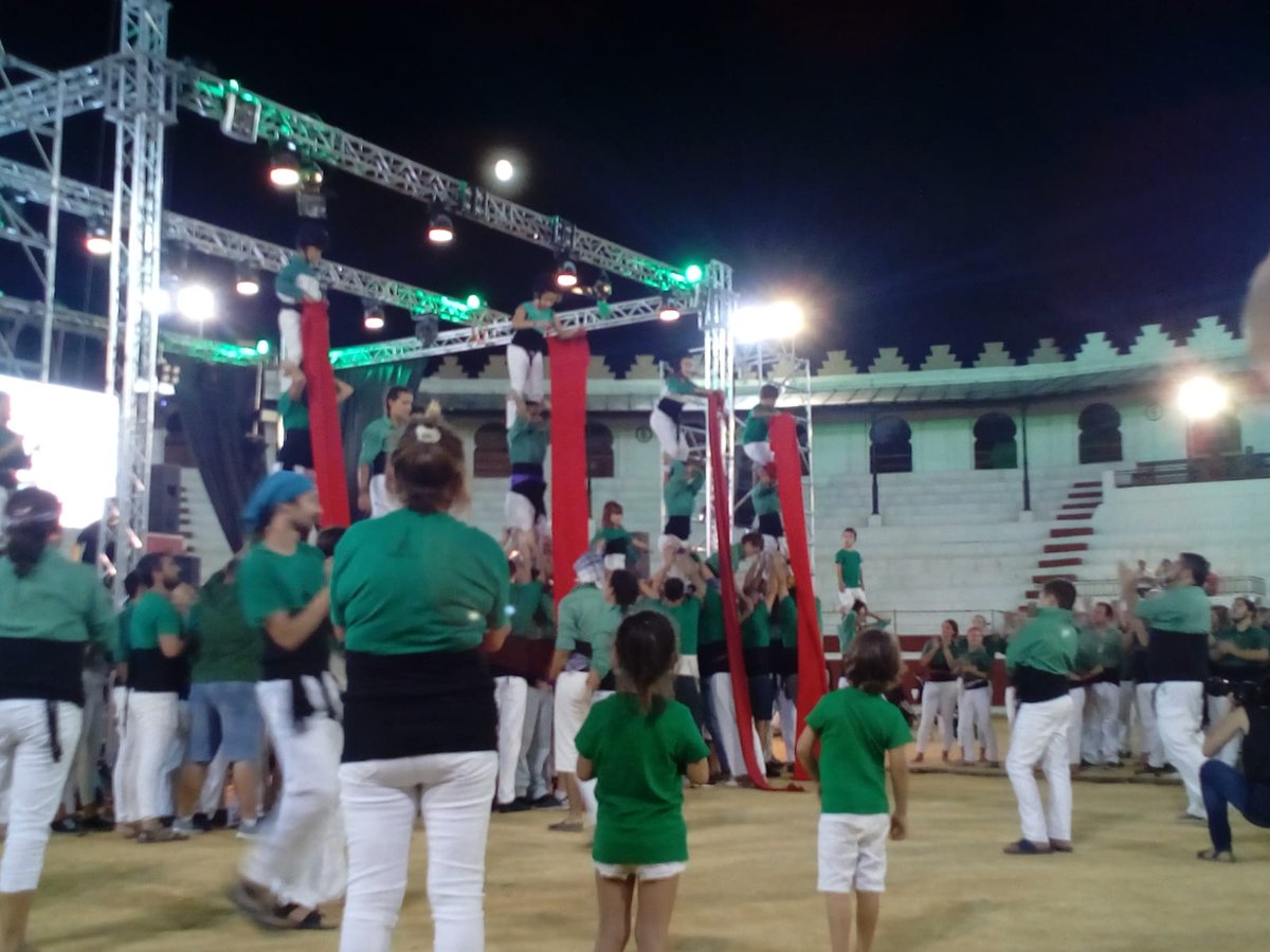Enhorabona <a href="/MuixeMarinaAlta/">Muixeranga Marina A.</a> per l'alta a Ondara! Sempre amunt!! ☝️💚💚💚
