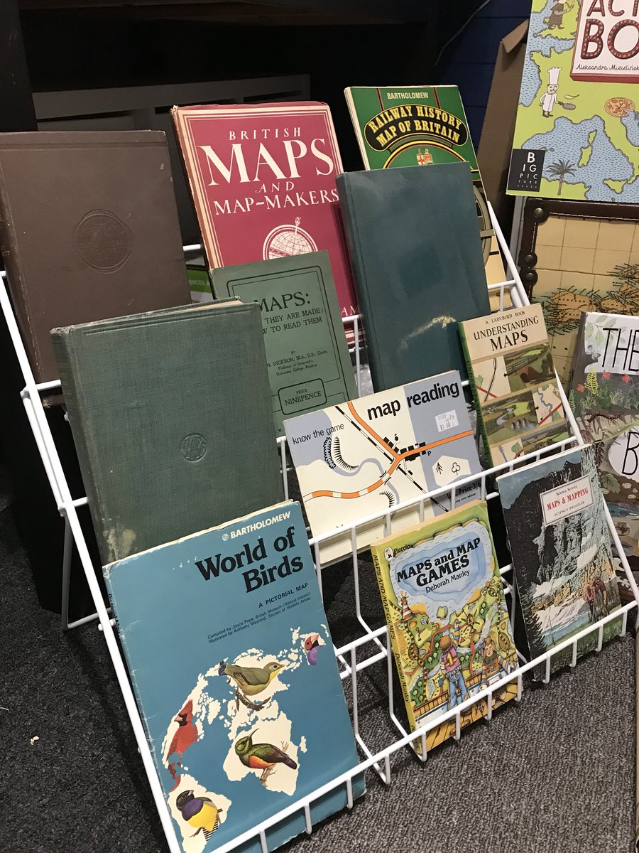 MiniMapMakers's tweet photo. #GeographyTeacher need some #Geobook inspiration ? Winter is coming and I’m getting ready to #Review these..some new-some old but content is still applicable and very well instructed! vlogs coming soon!! #GettingChildrenMapping #lovemaps https://t.co/a5Hpt7qEsp https://t.co/MkbJ1haUHl