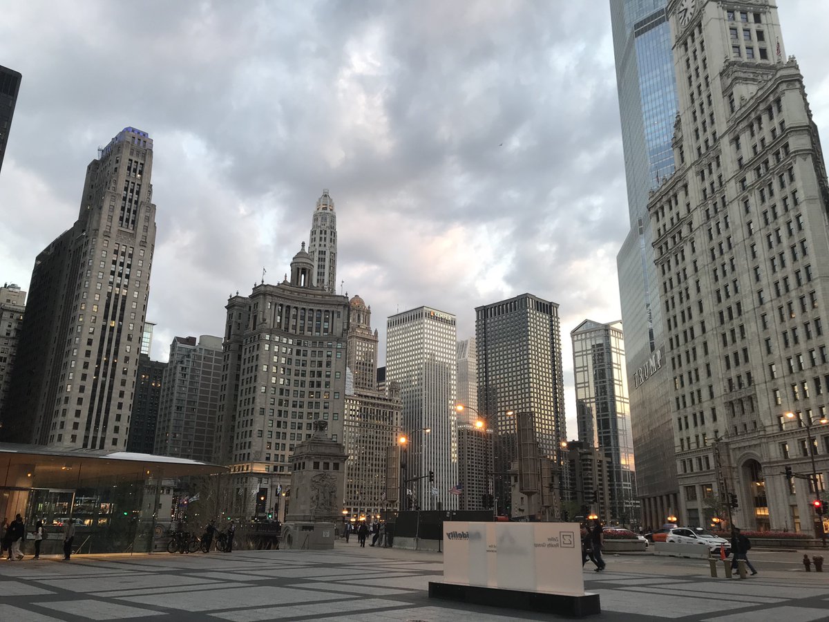 untraceableinc's tweet photo. Come experience Chicago @LoyaltyLive2018 with us - You know you do not want to miss Untraceable networking after parties!!! You know they're going to be epic!! #chicago #loyaltylive #blockchainconference https://t.co/1VIX93CYww