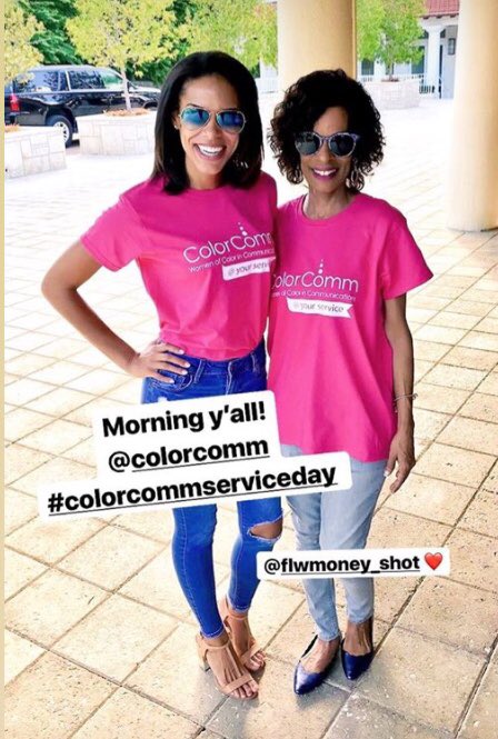 marcommmogul's tweet image. Amazing #ColorCommServiceDay with the women of #ColorCommMIA imparting wisdom&amp;amp;experience2the girls&amp;amp;young ladies of @HoneyShineInc.🌟 #mentoring Big thank you2our sponsors @cafecrememiami &amp;amp; @sixty10 So proud of @ErikaGloverNBC6 &amp;amp;the other panelists, who shared priceless gems!😊