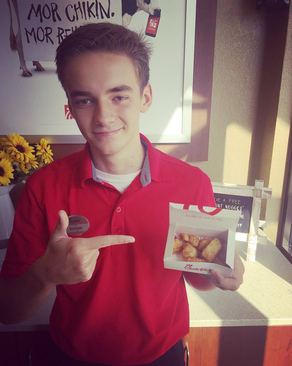#LifeAdvice: The best weekend plans are the ones that include a trip to #Chickfila. #truestory