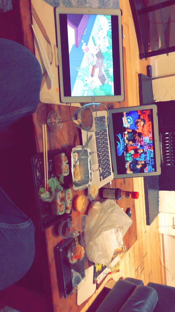 felixxxn's tweet image. Sushi + Wine + @RickandMorty + @BlindWaveProd = PERFECTION #blindwave #fulllength #repeatwatch #waverider #rickandmortyreaction