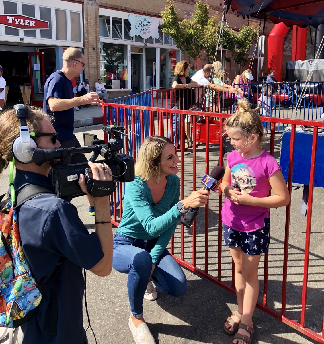 Tauliando's tweet image. Another great day at work!!! #interview #twowordanswers #kids #elsegundo