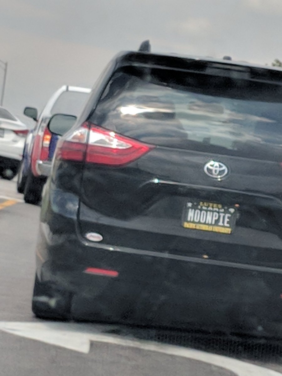 DETHBYTACOS's tweet photo. @MoonPie I was driving behind you the other day I tried to say hi but you kept driving. https://t.co/XkM9kzsN81