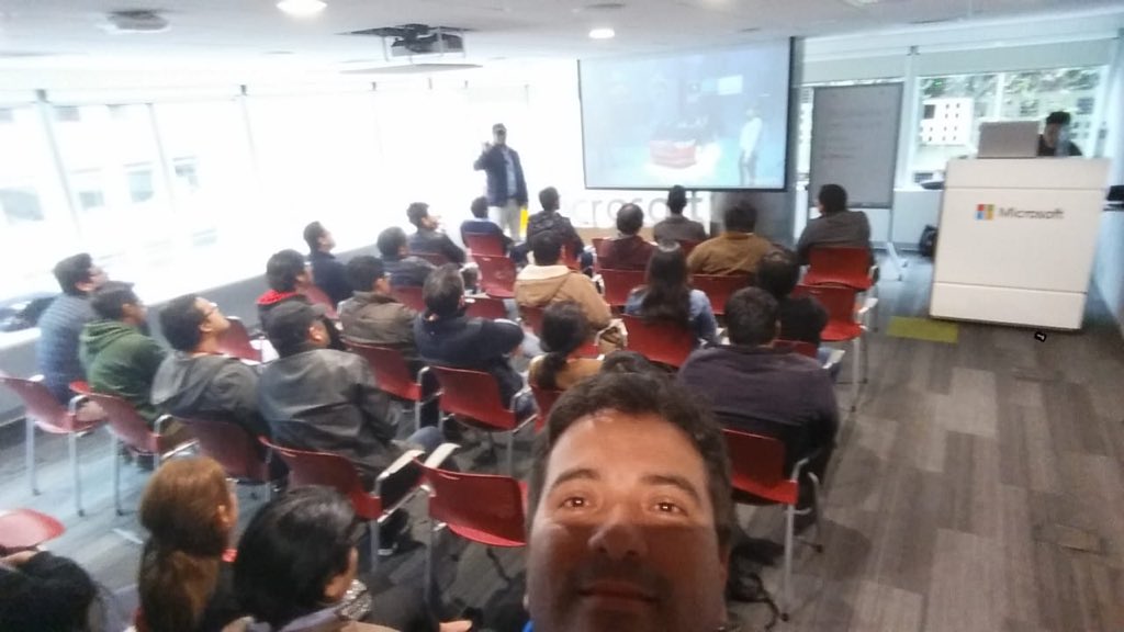 Gracias Perú 🇵🇪 SharePoint &amp; Office 365 Saturday Lima, 22.09.18  @TSISAS con nuestra amplia experiencia #HoloLens #Office365 #PowerBI #SharePoint #SPSLima @TSISAS <a href="/arojaspa/">Andres Rojas 🇨🇴</a> <a href="/edgardalejos/">Edgard Alejos</a>