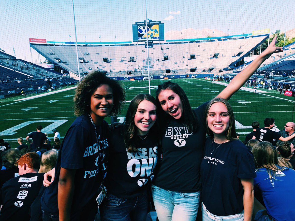McknightIssa's tweet photo. Hottest day EVER so we could use a few cokes, let's go BYU!! #gocougs #BYUFOOTBALL https://t.co/TszC2Olm9d