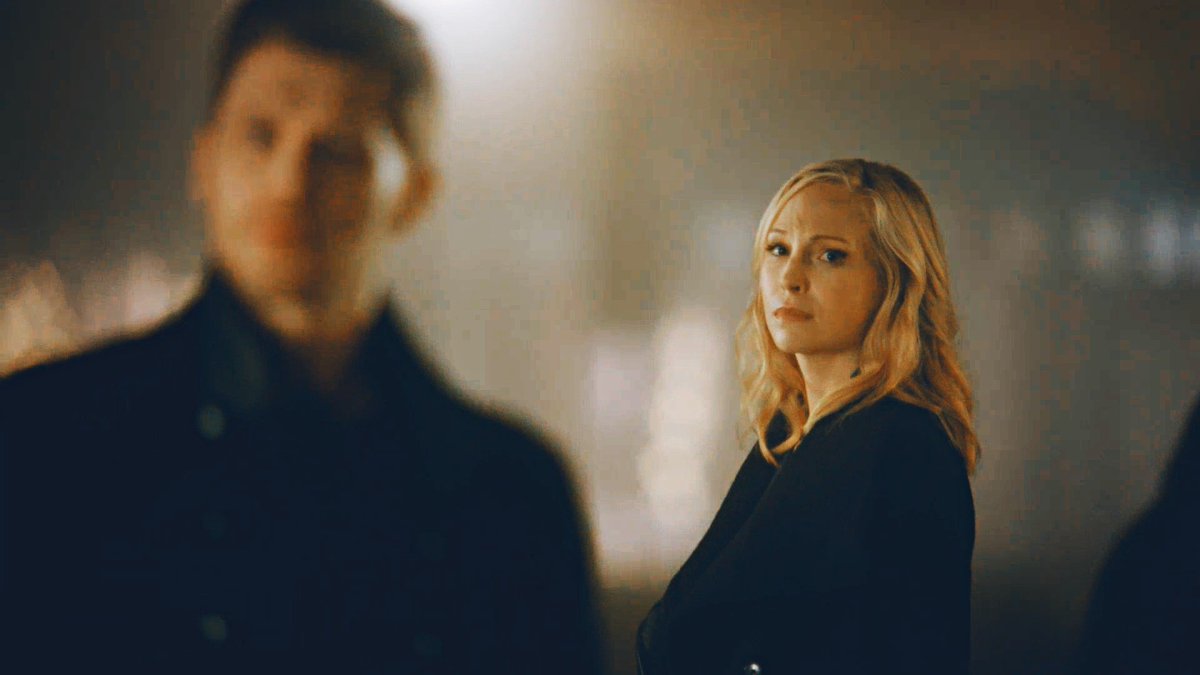 The moment                The moment
he knew                        she knew
she loves him              she loves him