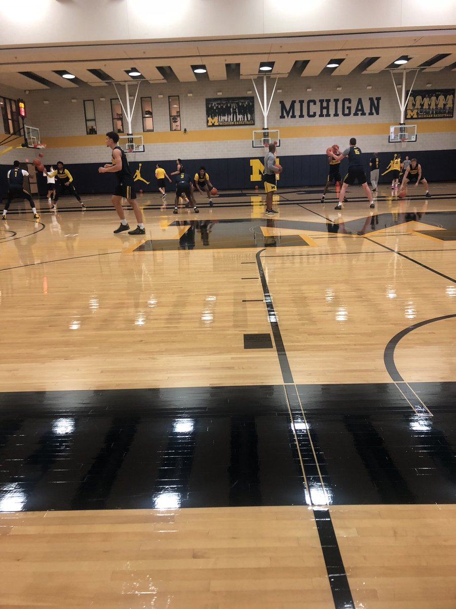 underdogpvu3's tweet image. Thanks to the coaches at Michigan and especially coach Haynes for the hospitality this weekend at Michigan.  The Grind continues. #LabReady