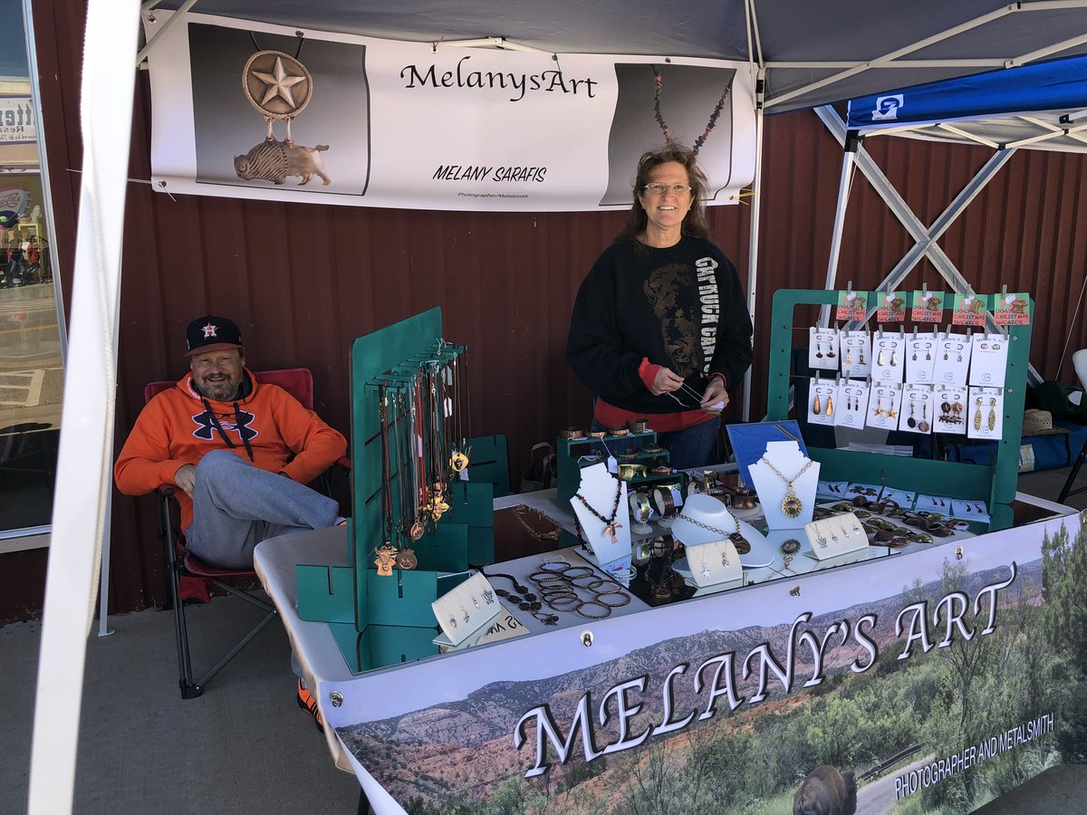 RVAmericaYall's tweet photo. Having a great time at #BisonFest in Quitaque, Texas with our friends @MelanysArt! It’s a beautiful day for a festival supporting the TX State Bison Herd at @TPWDparks Caprock Canyons State Park!! https://t.co/RT7DlB9D6y