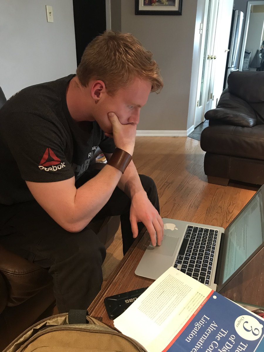 SeanLOfficial1's tweet photo. Busy snowy Saturday studying!
#studentlife #actor_life #actor #YEG #YYC #make_it_big #work_hard #URBANYEG #canada  #truenorth #edmontonliving #philanthropy #makeadifference #healtheworld #grind #neverquit #filmaker #filmaking #production #thats_a_wrap #producer https://t.co/HouyhBlc57