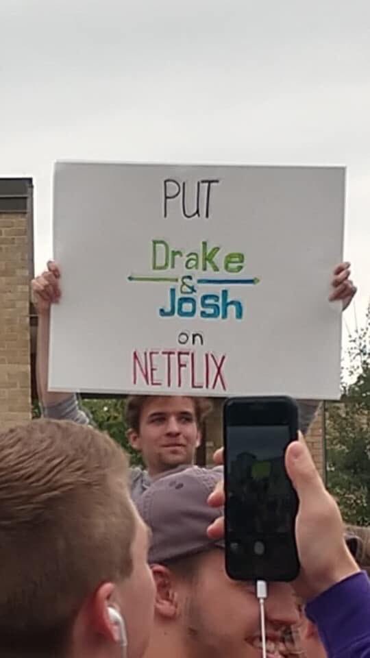smallfrysyd's tweet photo. @netflix @ItsJoshPeck https://t.co/mEk81ojbhy