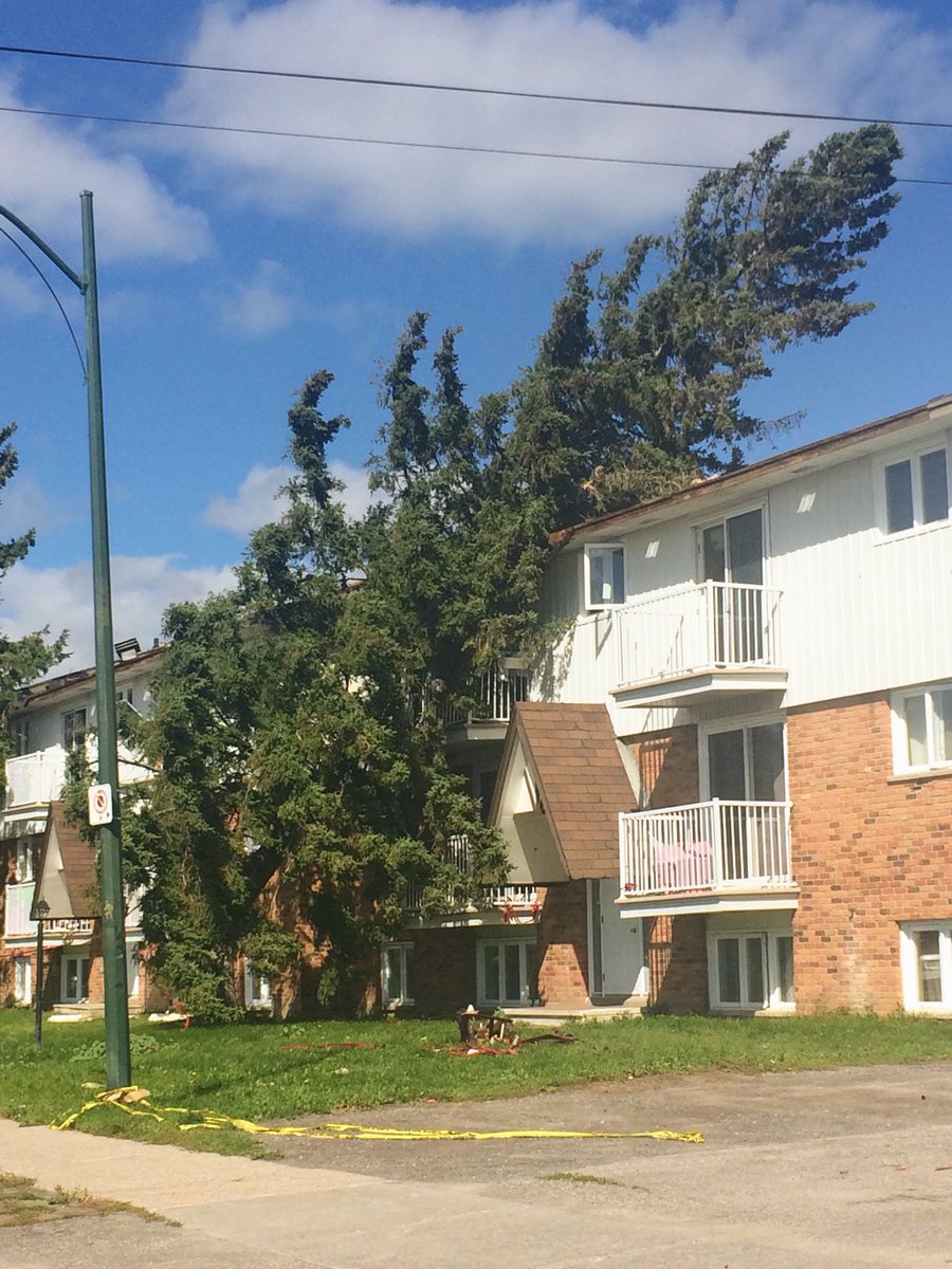 Hydro Quebec On Twitter Voici Quelques Images Prises Plus Tot Aujourd Hui A Gatineau Nous Venons De Passer Sous Le Cap Des 40 000 Clients En Panne Et Le Retablissement Se Poursuit Nos 200