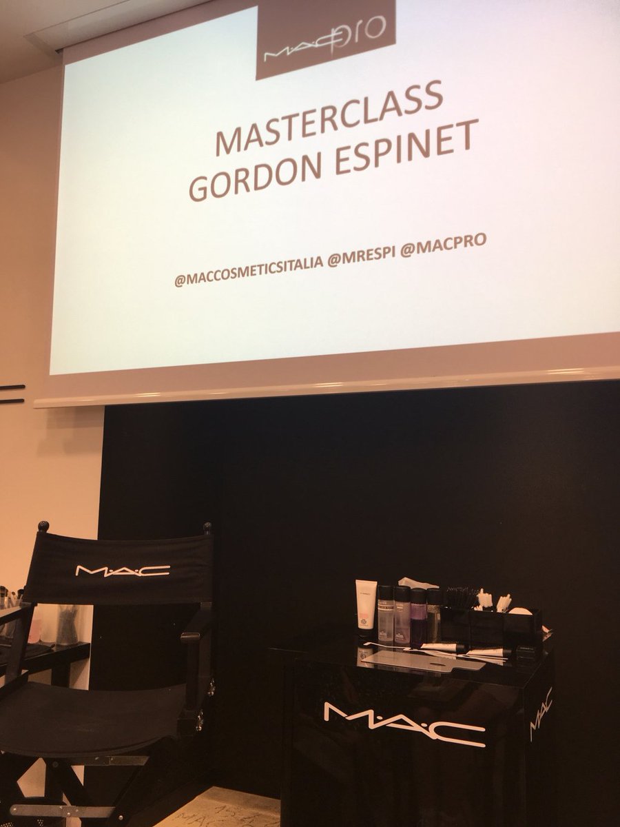 MakingMakeup23's tweet photo. Mac Masterclass con Gordon Espinet https://t.co/BK7CewVyGj https://t.co/KOB3WTVsvu