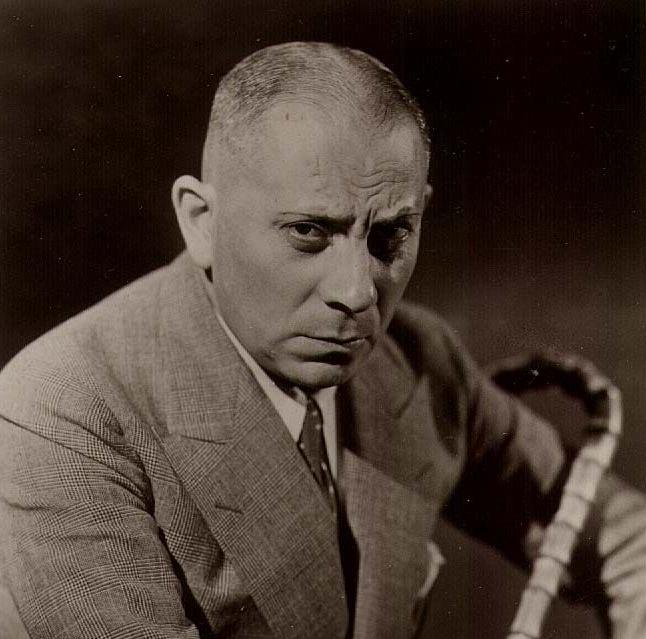 DrBuzz_Forensic's tweet photo. The #director, #producer & #actor Erich von Stroheim was #BornOnThisDay. He is best known for direction in the #silentfilm #Greed (1925) and of his film role in #SunsetBoulevard (1950). He passed in 1957 at age 71 of #cancer #birthdayofday #birthday #genius #forgottengenius #RIP https://t.co/CdGjOhLEiG
