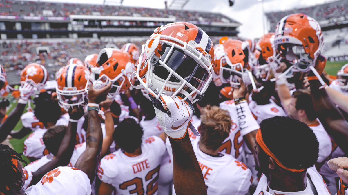 ClemsonFB's tweet photo. 72 players traveled to Atlanta for the game. 72 players played. 

That's a team win. 

#ALLIN 🐅 https://t.co/vBQFVYWOyO