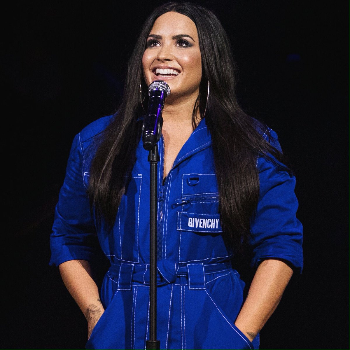 projeto_lovato's tweet photo. Vamos a mostrar nuestra fuerza lovatics.
META: QUINHENTAS respuestas en este tweet:

Voto por Demi Lovato en #ArtistaFavoritoCrossover en los #LatinAMAs 2018. https://t.co/43EqdnoT6x
