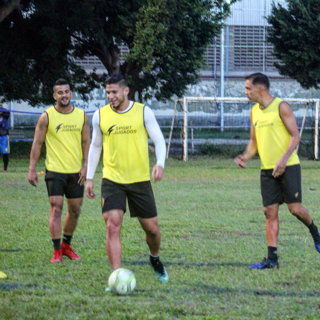 AMatosNews's tweet photo. ¡Sigue la acción para nuestro @anthony5gabriel 🔥🔥! Mañana se enfrenta al Atlético Venezuela, en la Jornada 11 del Torneo Clausura 🏆💪🏼🙌🏼 https://t.co/GlpPtQKrhh