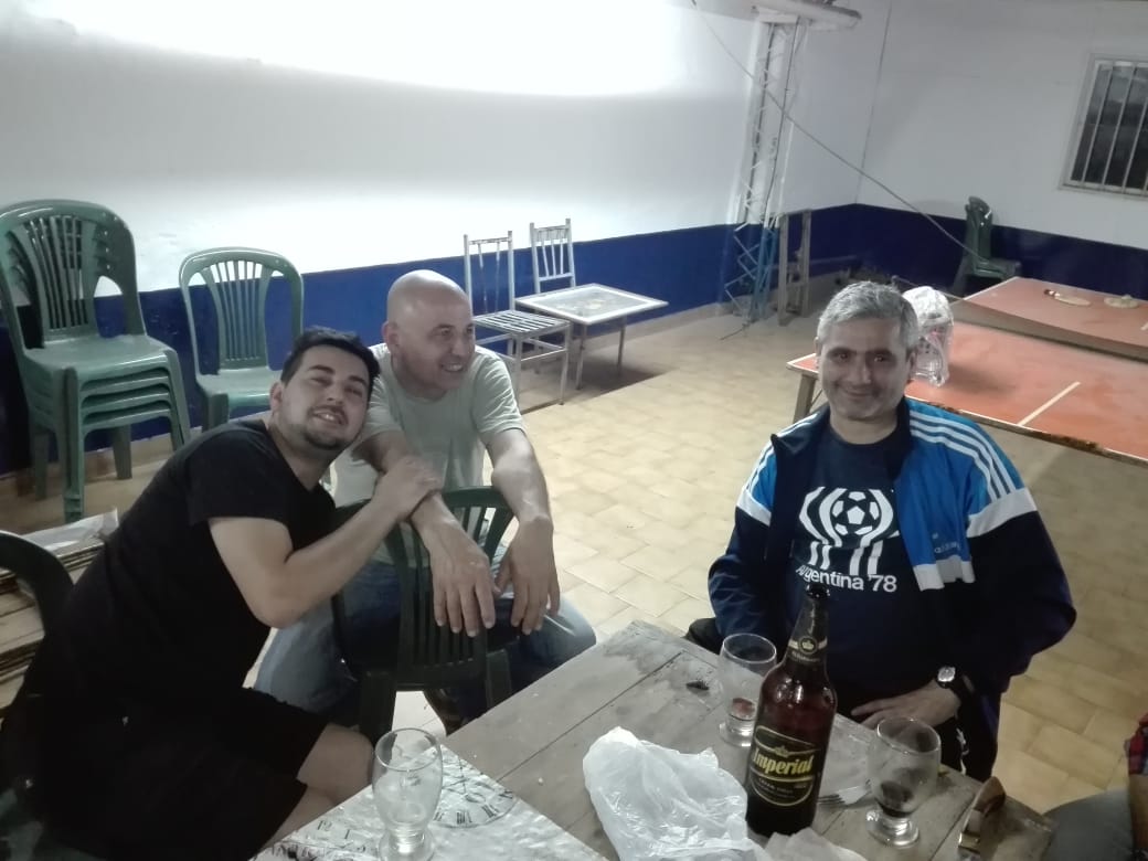 rdgrafa's tweet photo. De anoche. Asado con Compañero de de Trabajo.#Vic #VicLed https://t.co/HpS5y0tl48