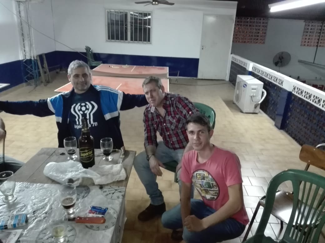rdgrafa's tweet photo. De anoche. Asado con Compañero de de Trabajo.#Vic #VicLed https://t.co/HpS5y0tl48