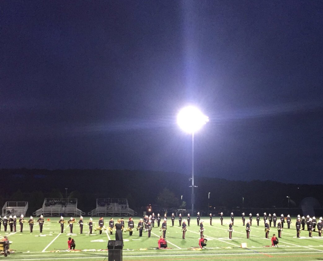 Wardjesm's tweet photo. Home Show! 🎼🎷🎺🏆🥇@NewMilfordBands @NMHS_CT @nmps_supt https://t.co/NnafX7VVo4