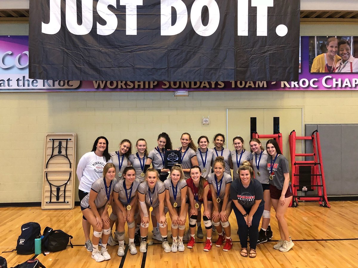 pinnaclevb18's tweet photo. And that’s a wrap! Your Varsity girls took 1st at the Nike tournament in diamond &amp; beat Chap in 3. Great work ladies! 💙 #7-0 https://t.co/sWH1IETv83
