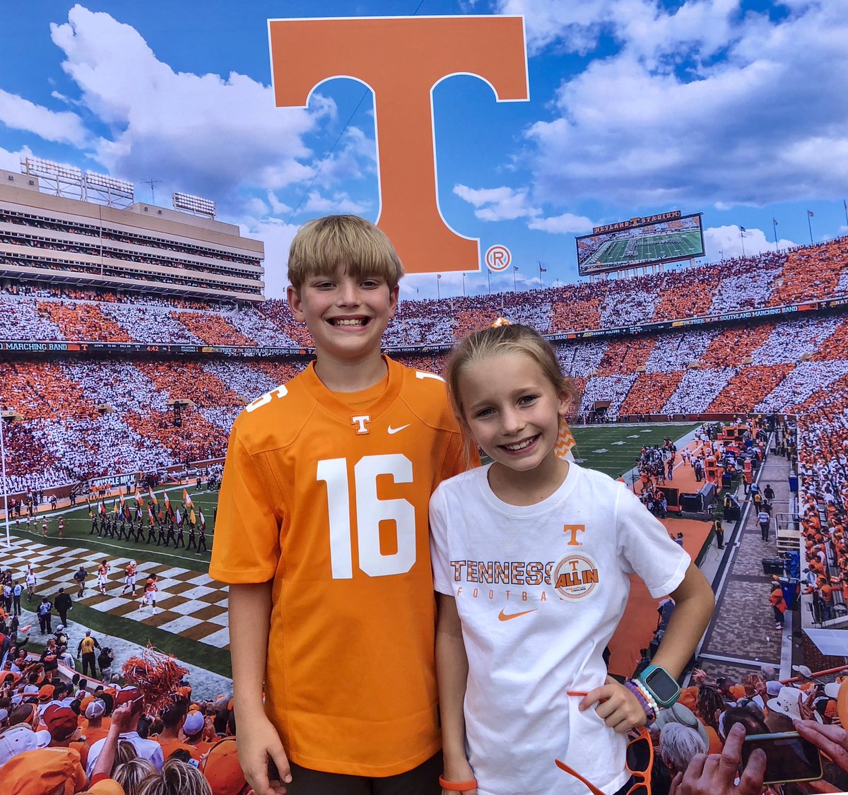 amymc2007's tweet photo. #FightVolsFight https://t.co/rgocil4S0Q
