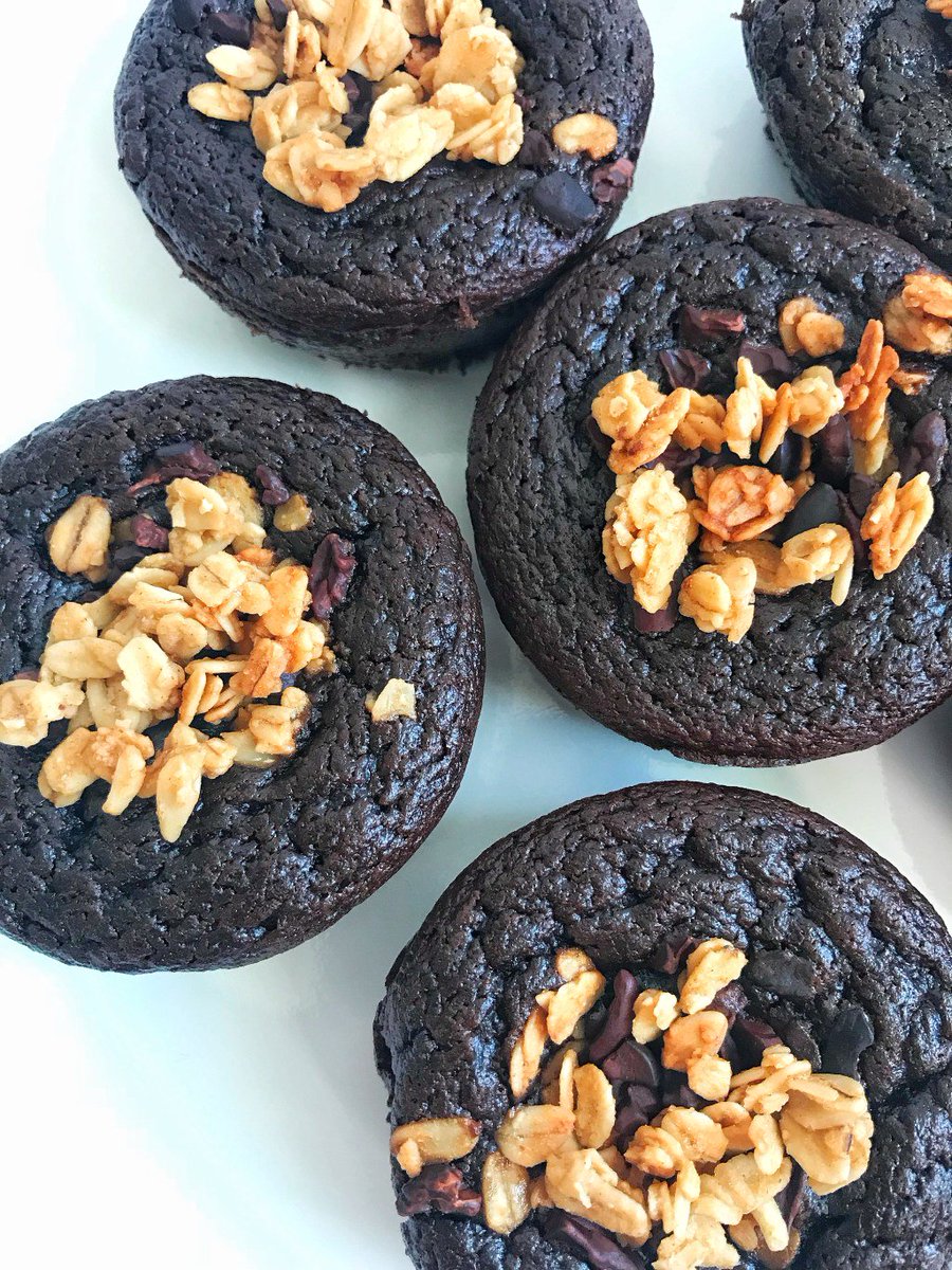 riseandyum's tweet photo. Chocolate Pumpkin Muffins https://t.co/815073YNIv https://t.co/u0MRsHardm