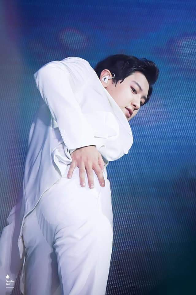 naaty_92's tweet photo. No te imaginas las veces en las que solo tenia ganas de llorar y me hiciste reir con tu forma natural de ser... tan gracioso y un poco torpe
#WhyWeLoveChanyeol #8HAND @weareoneEXO https://t.co/c5NyeqxzBr
