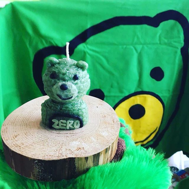 zeronomikuma's tweet photo. #中津川ソーラーフェス
#中津川ソーラー武道館2018
#nakatsugawa_the_solar_budokan
#zeronomikuma
#ゼロノミクマ
#すべての電気をかえろ
#akarizumu
#みつろうキャンドル
つくれるくま! https://t.co/R6TWilVePf https://t.co/SNsB4keNHE