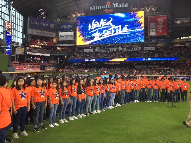 AliefISD's tweet photo. Alief ISD Middle School Honor Choir gave an awesome performance of the National Anthem at tonight’s @astros game #aliefproud https://t.co/O9Nvbo2ytY